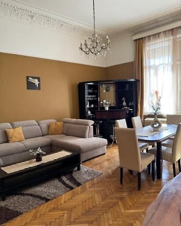 Izabella Home Budapest Exterior photo