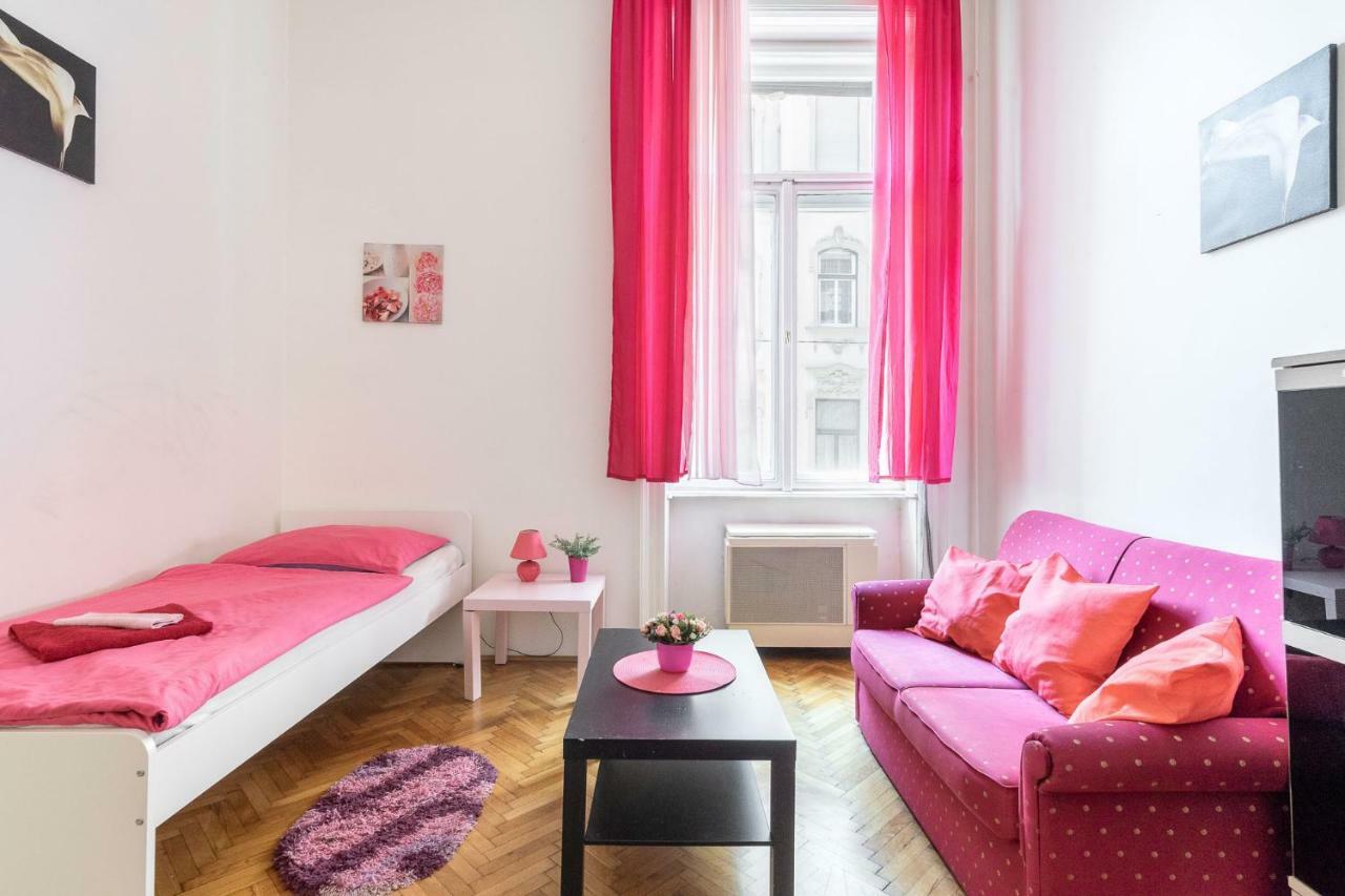 Izabella Home Budapest Exterior photo